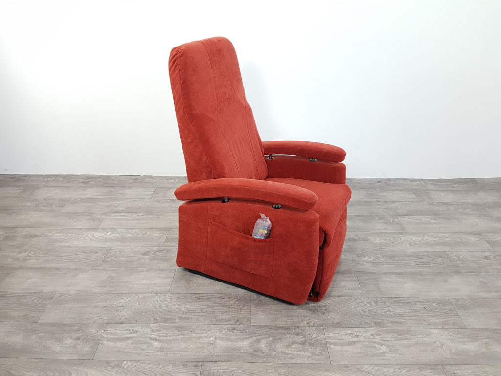 409 Staop stoel 570 rood kyph. Zeker Zit, staop stoelen Fitform