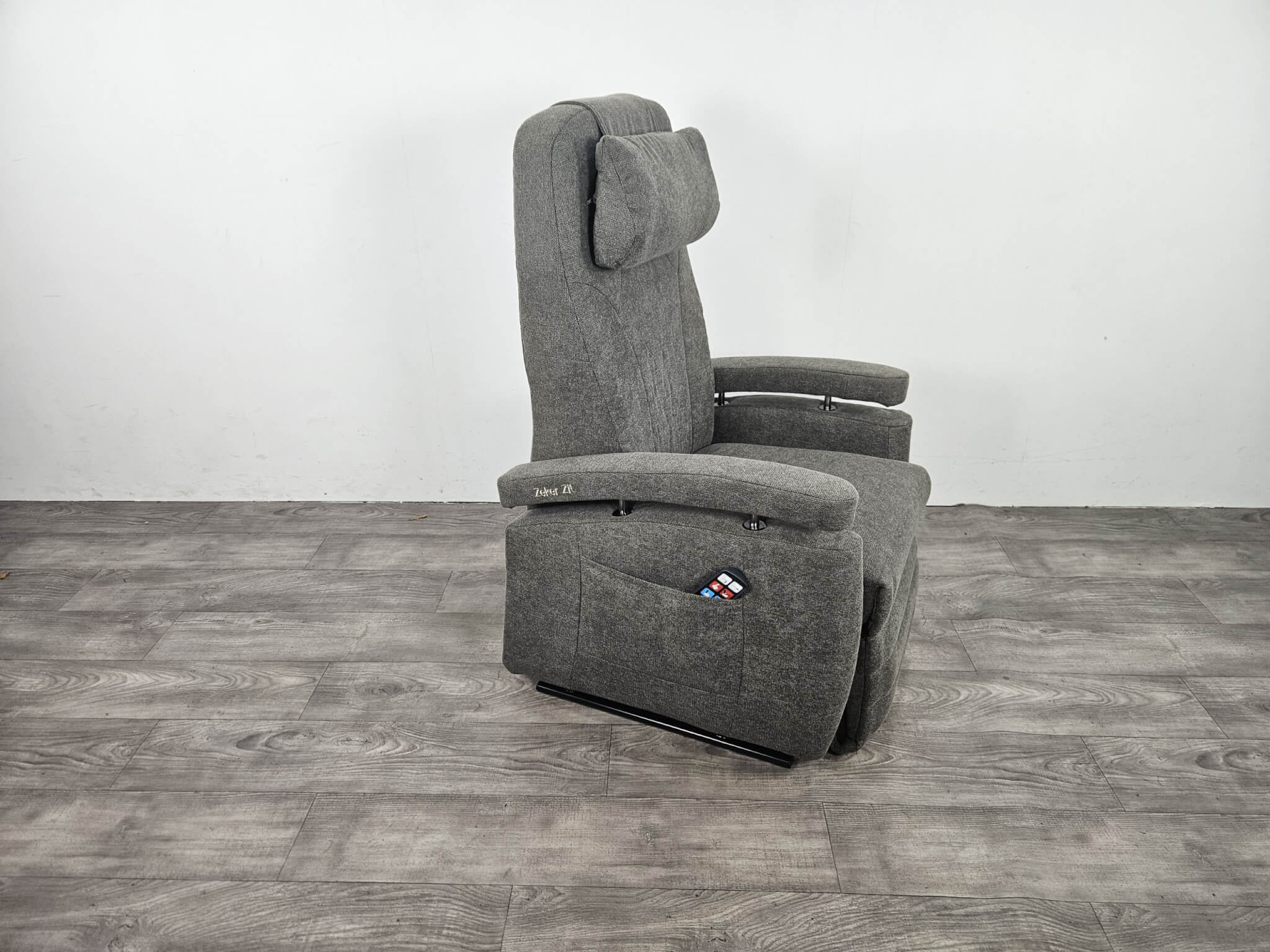 1394-L-570-bruinbloq